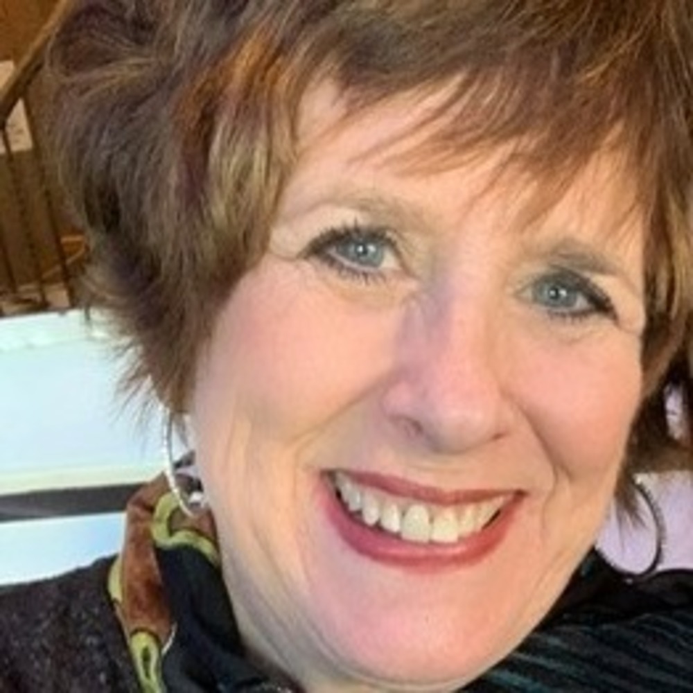 Meet your Posher, Dee